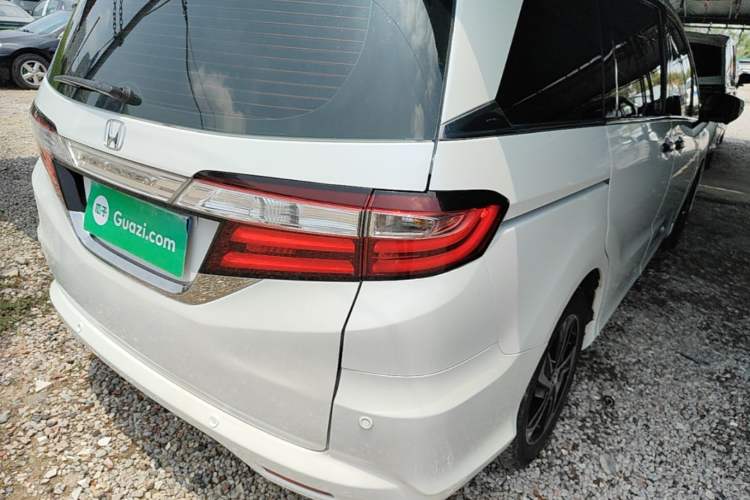 Used Honda Odyssey 2015 Revised 2.4L Luxury Edition Exterior 3