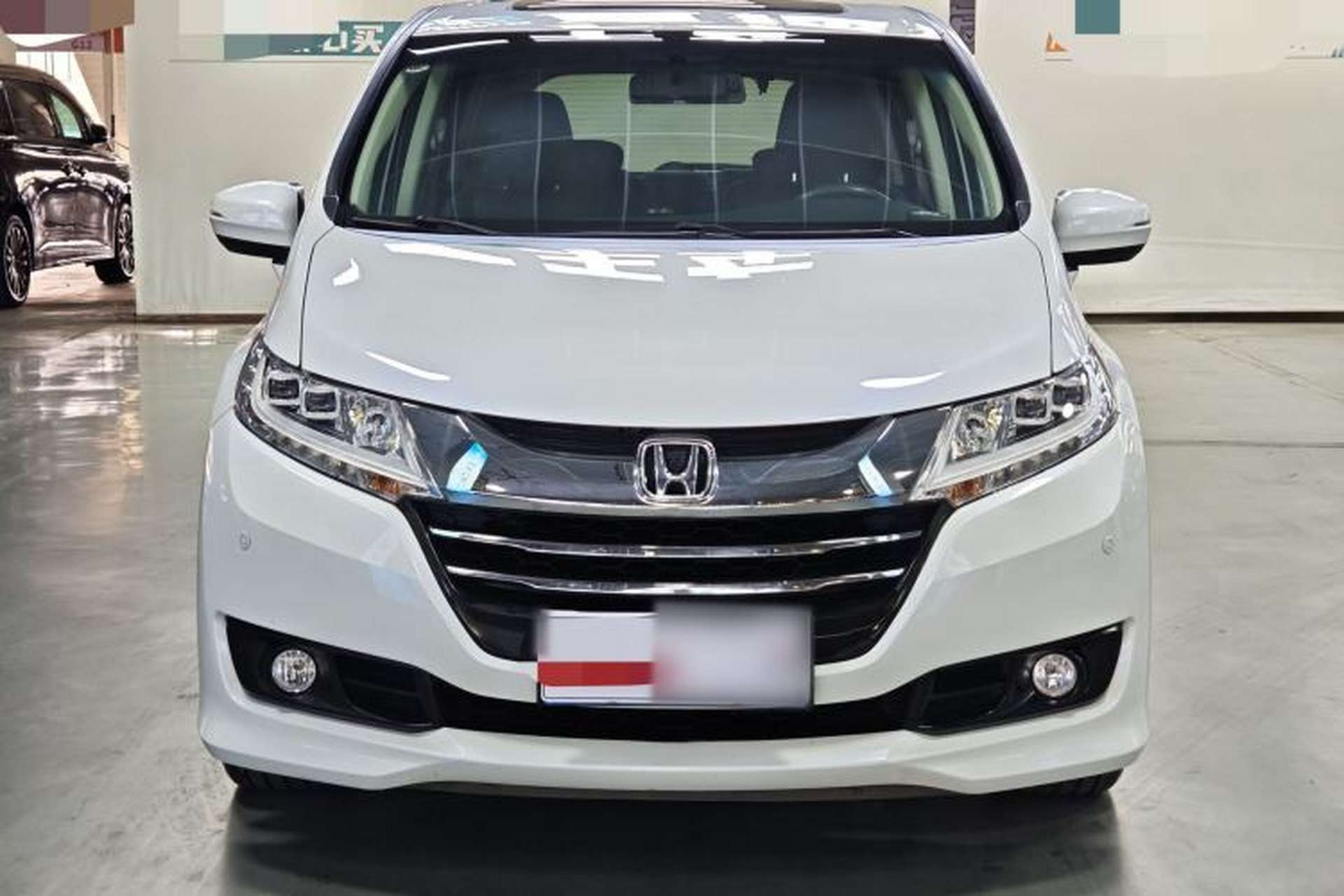 Used Honda Odyssey 2015 Updated Version 2.4L Smart Edition Exterior 3