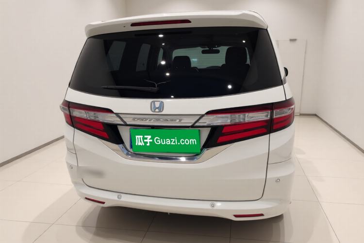 Used Honda Odyssey 2015 Updated Version 2.4L Smart Edition Exterior 4