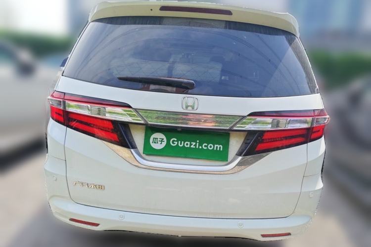 Used Honda Odyssey 2015 Updated Version 2.4L Smart Edition Exterior 4