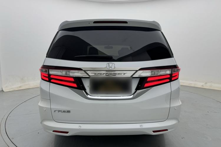 Used Honda Odyssey 2015 Revised Version 2.4L Supreme Edition Exterior 5