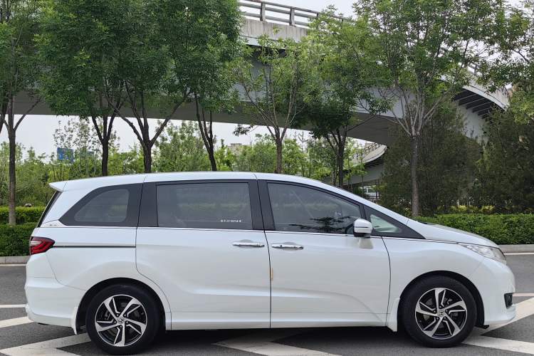 Used Honda Odyssey 2015 Revised 2.4L Luxury Edition Exterior 5