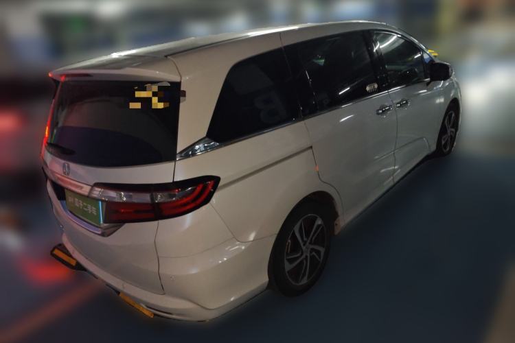 Used Honda Odyssey 2015 Revised 2.4L Luxury Edition Exterior 5