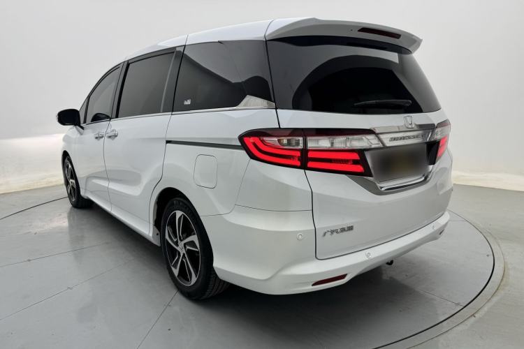 Used Honda Odyssey 2015 Revised Version 2.4L Supreme Edition Exterior 6