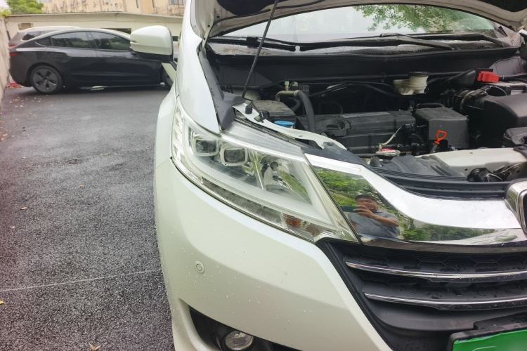 Used Honda Odyssey 2015 Updated Version 2.4L Smart Edition Exterior 6