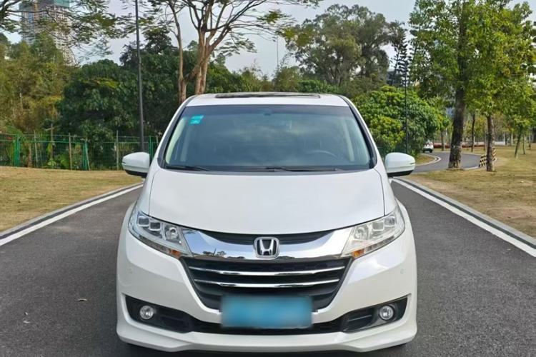 Used Honda Odyssey 2015 Updated Version 2.4L Smart Edition Exterior 6