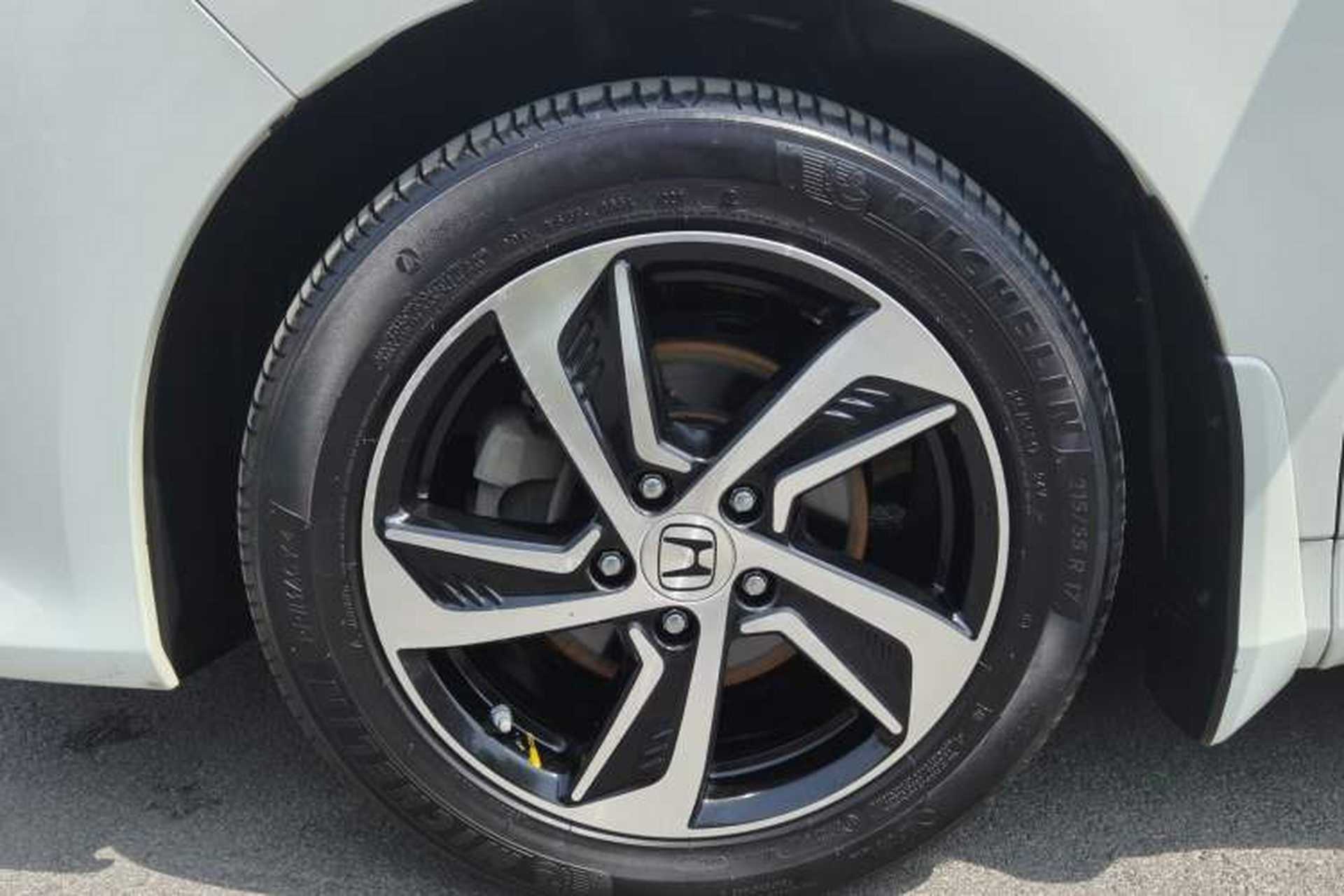 Used Honda Odyssey 2015 Updated Version 2.4L Smart Edition Exterior 7
