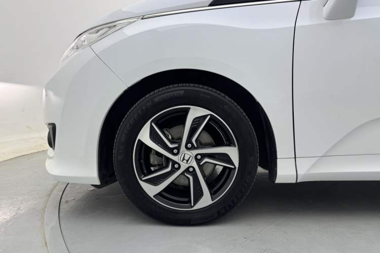 Used Honda Odyssey 2015 Revised Version 2.4L Supreme Edition Exterior 7