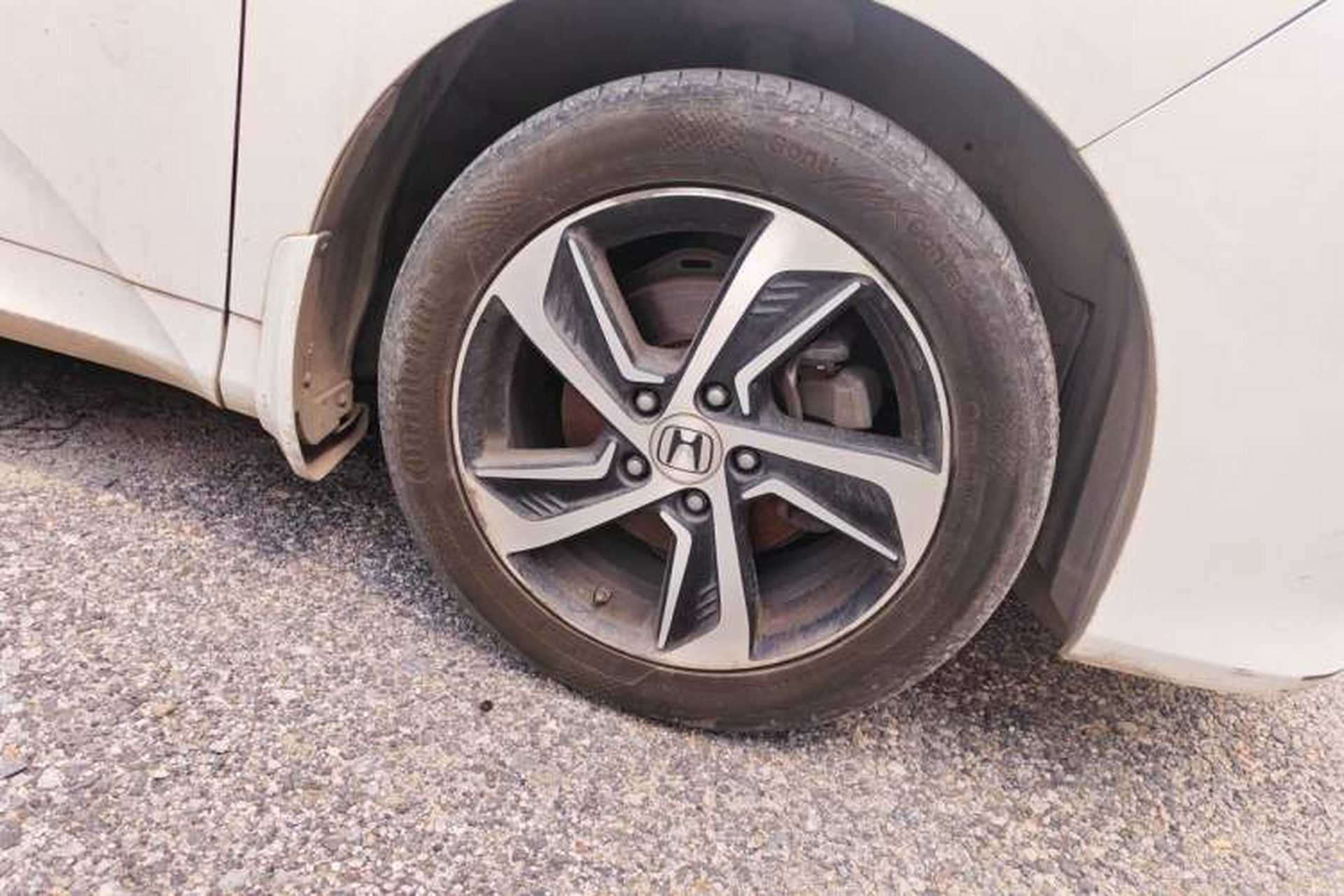 Used Honda Odyssey 2015 Updated Version 2.4L Smart Edition Exterior 7