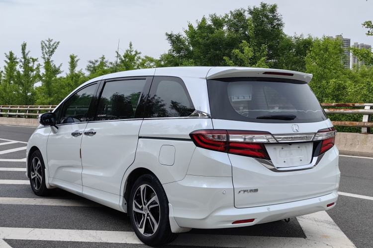 Used Honda Odyssey 2015 Revised 2.4L Luxury Edition Exterior 8