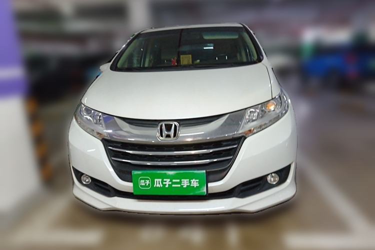 Used Honda Odyssey 2015 Revised 2.4L Luxury Edition Front