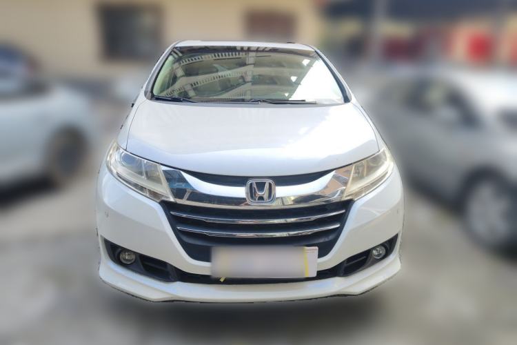 Used Honda Odyssey 2015 Revised 2.4L Luxury Edition Front