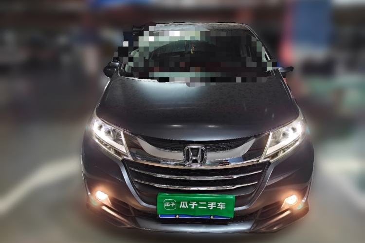 Used Honda Odyssey 2015 Revised 2.4L Luxury Edition Front