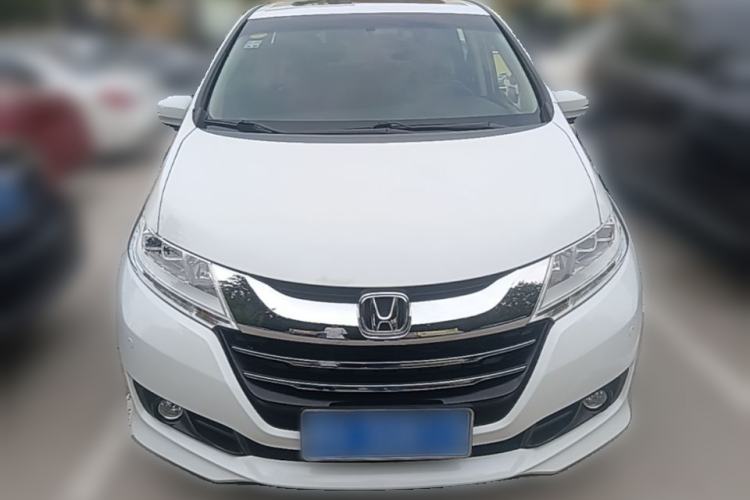 Used Honda Odyssey 2015 Updated Version 2.4L Smart Edition Front