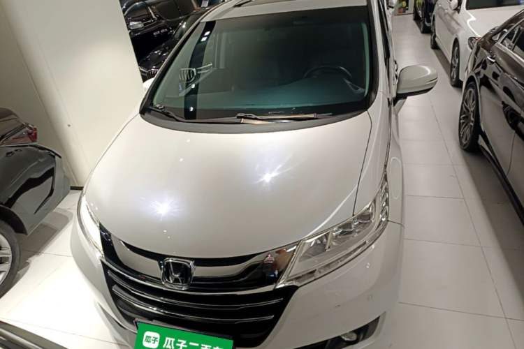 Used Honda Odyssey 2015 Updated Version 2.4L Smart Edition Front