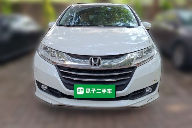 Used Honda Odyssey 2015 Revised 2.4L Luxury Edition Front