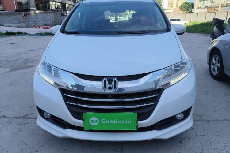 Used Honda Odyssey 2015 Revised Version 2.4L Supreme Edition Front