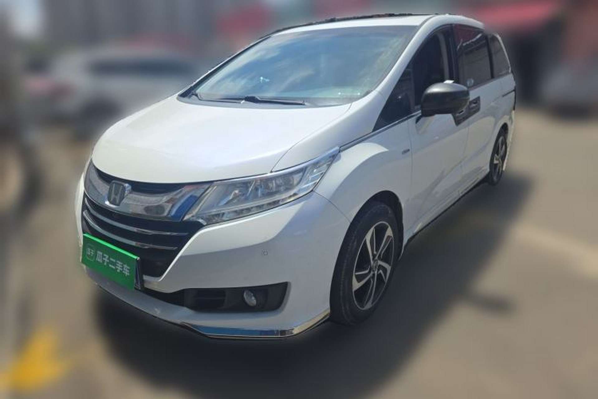 Used Honda Odyssey 2015 Revised Version 2.4L Supreme Edition Front Left 45 Deg