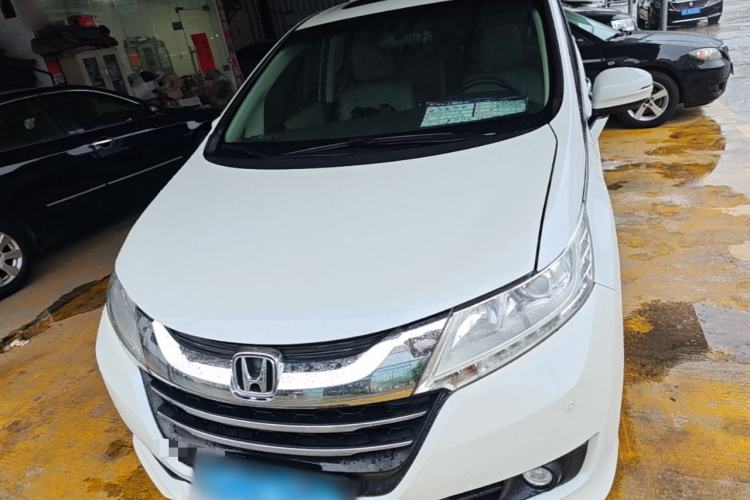 Used Honda Odyssey 2015 Revised 2.4L Luxury Edition Front