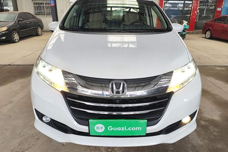 Used Honda Odyssey 2015 Revised Version 2.4L Supreme Edition Front
