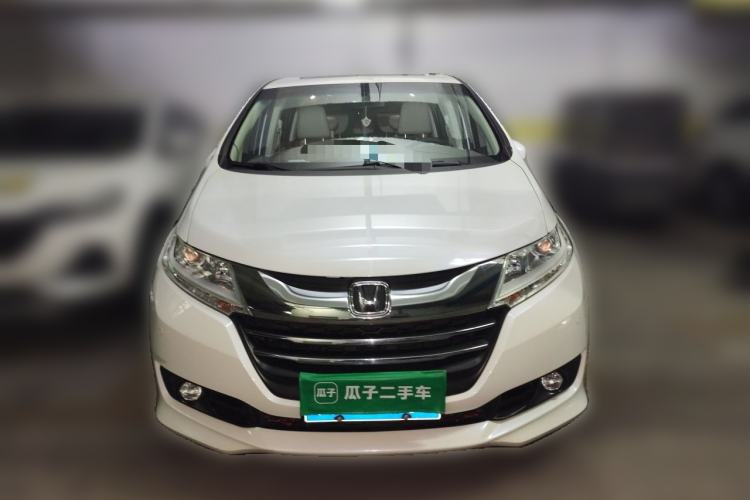 Used Honda Odyssey 2015 Revised 2.4L Luxury Edition Front