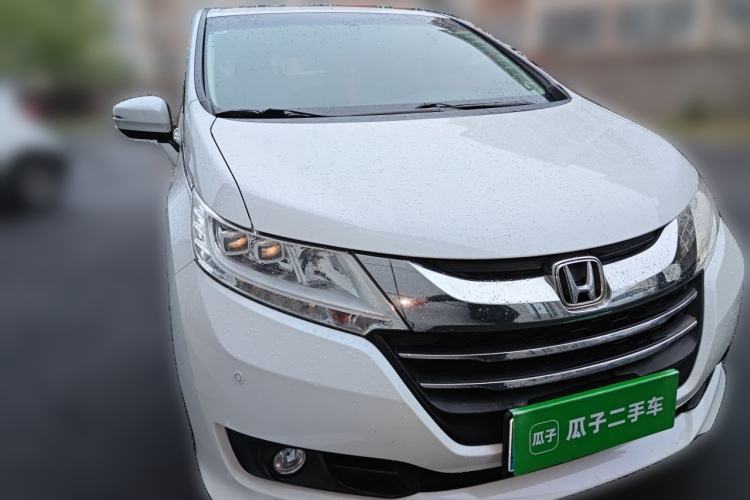 Used Honda Odyssey 2015 Updated Version 2.4L Smart Edition Front Right 45 Deg