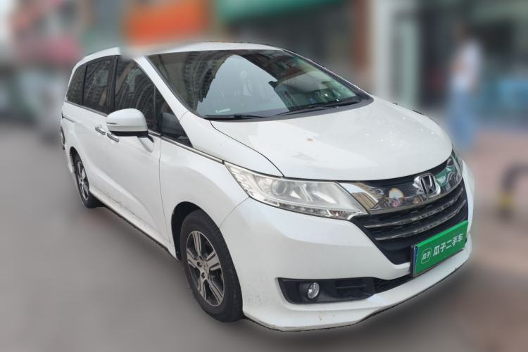 Used Honda Odyssey 2015 Revised Version 2.4L Comfort Edition Front Right 45 Deg