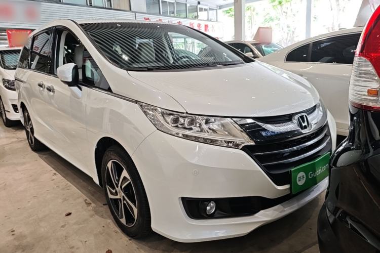 Used Honda Odyssey 2015 2.4L Smart Edition Front Right 45 Deg