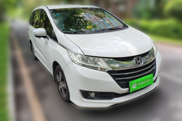 Used Honda Odyssey 2015 2.4L Comfort Edition Front Right 45 Deg