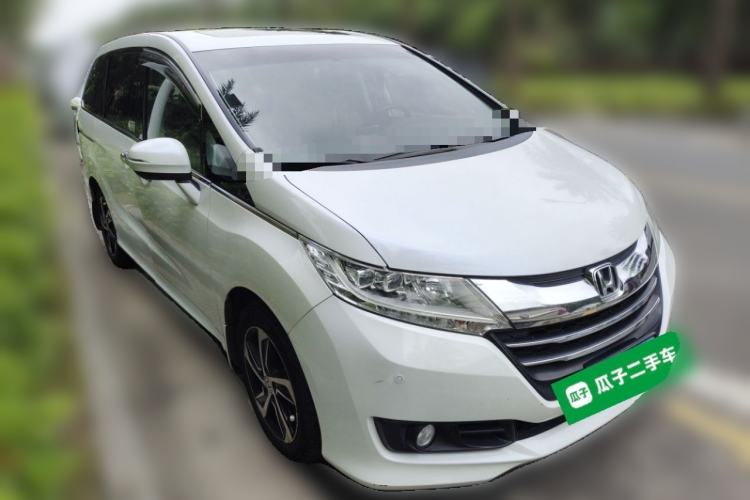 Used Honda Odyssey 2015 2.4L Smart Edition Front Right 45 Deg