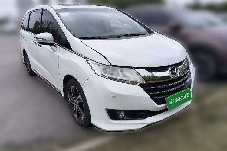 Used Honda Odyssey 2015 2.4L Prestige Edition Front Right 45 Deg