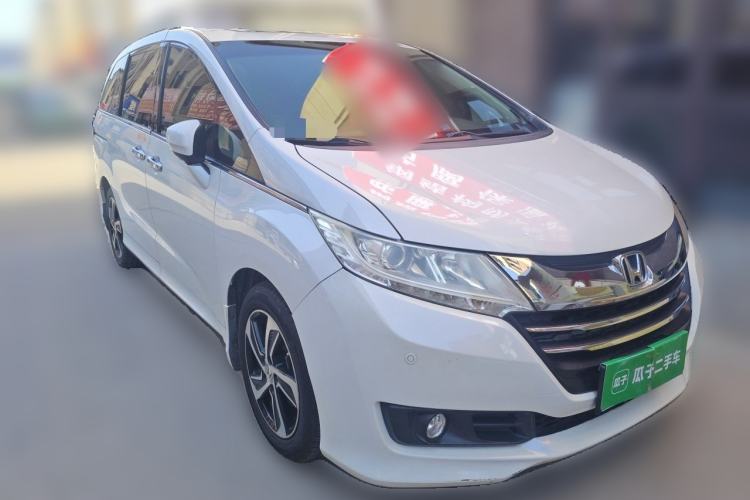 Used Honda Odyssey 2015 2.4L Luxury Edition Front Right 45 Deg