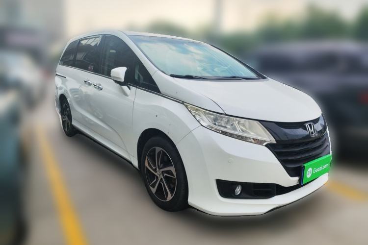 Used Honda Odyssey 2015 2.4L Smart Edition Front Right 45 Deg