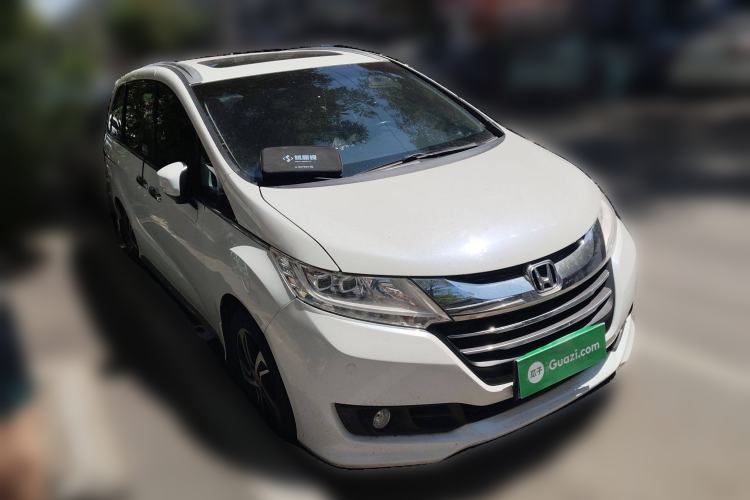 Used Honda Odyssey 2015 2.4L Smart Edition Front Right 45 Deg