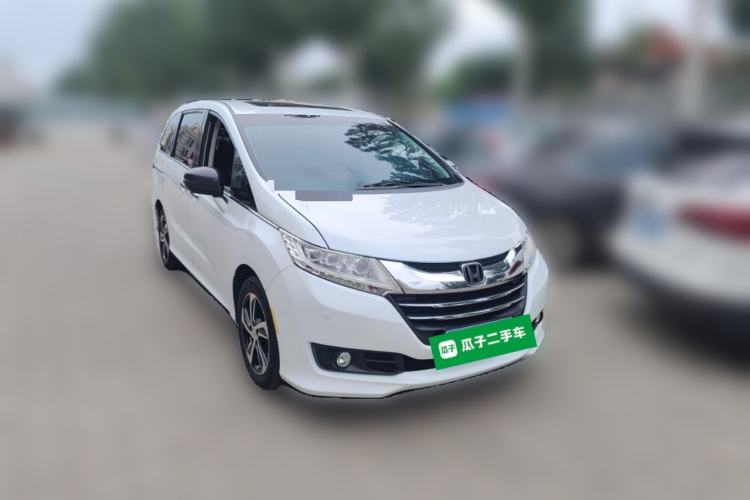 Used Honda Odyssey 2015 2.4L Smart Edition Front Right 45 Deg