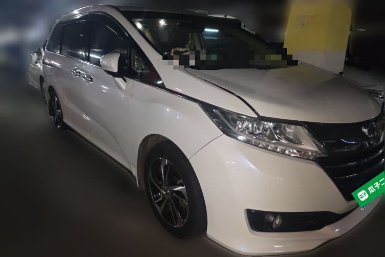 Used Honda Odyssey 2015 2.4L Smart Edition Front Right 45 Deg