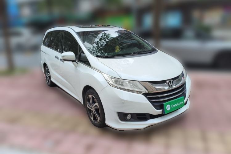 Used Honda Odyssey 2015 2.4L Smart Edition Front Right 45 Deg