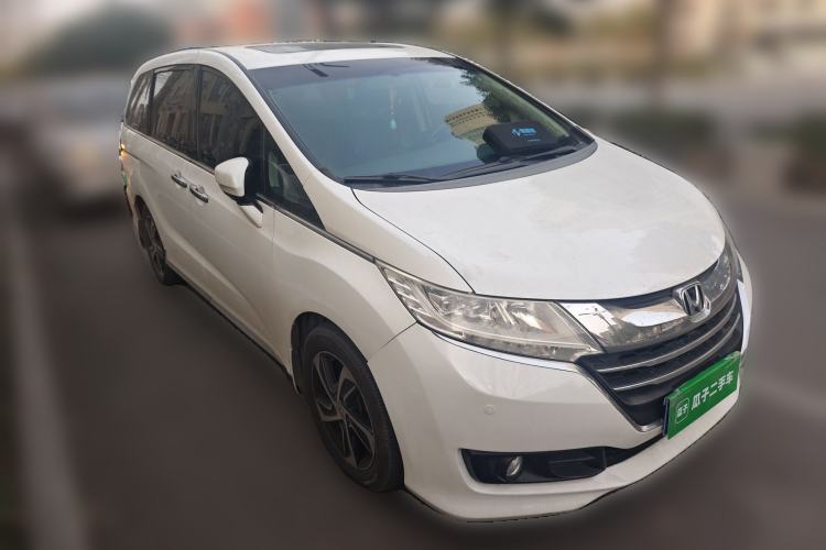 Used Honda Odyssey 2015 2.4L Smart Edition Front Right 45 Deg