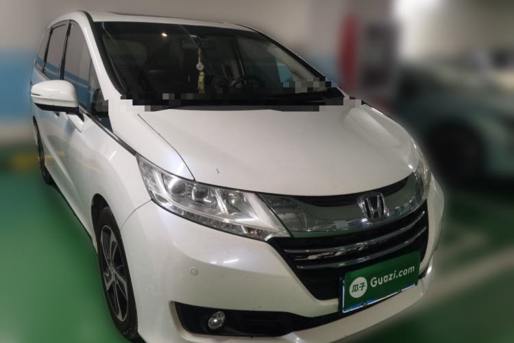 Used Honda Odyssey 2015 2.4L Smart Edition Front Right 45 Deg
