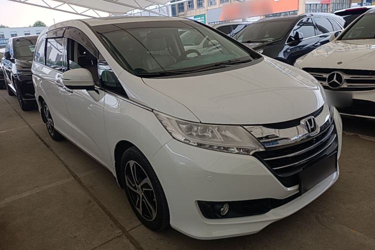 Used Honda Odyssey 2015 2.4L Prestige Edition Front Right 45 Deg