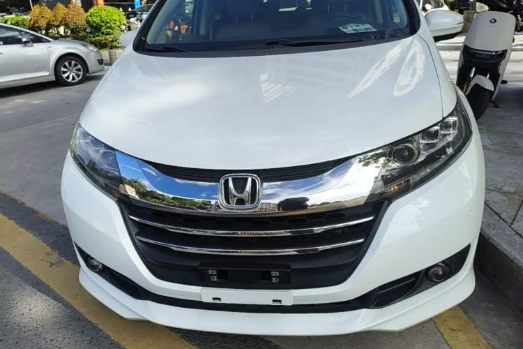 Used Honda Odyssey 2015 Updated Version 2.4L Smart Edition Front