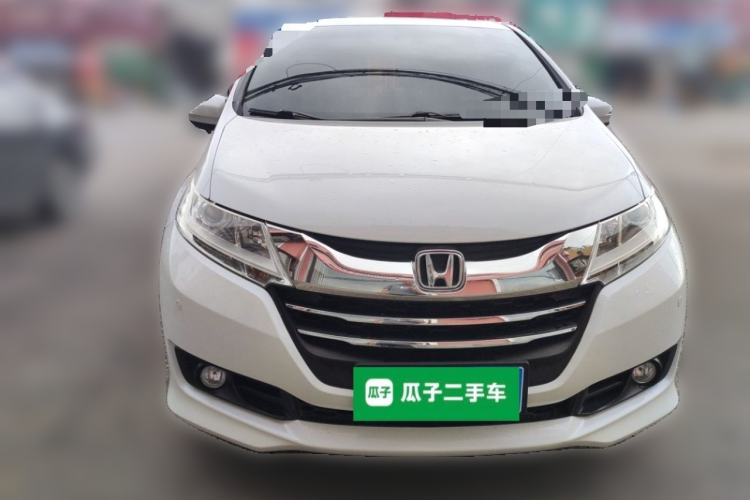 Used Honda Odyssey 2015 Revised 2.4L Luxury Edition Front