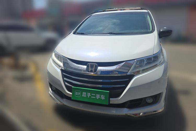 Used Honda Odyssey 2015 Revised Version 2.4L Supreme Edition Front