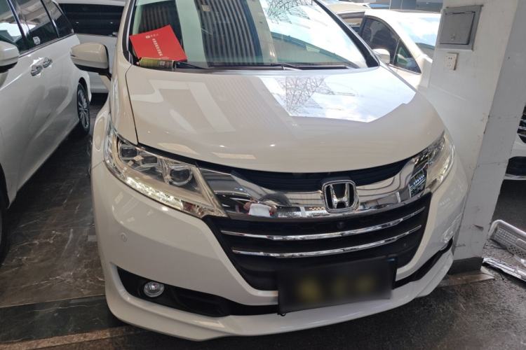 Used Honda Odyssey 2015 Revised Version 2.4L Supreme Edition Front
