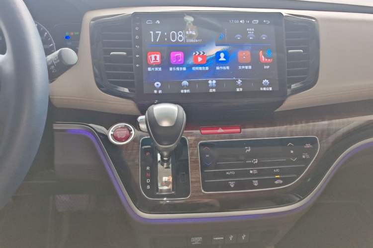 Used Honda Odyssey 2015 Revised 2.4L Luxury Edition Gear Lever