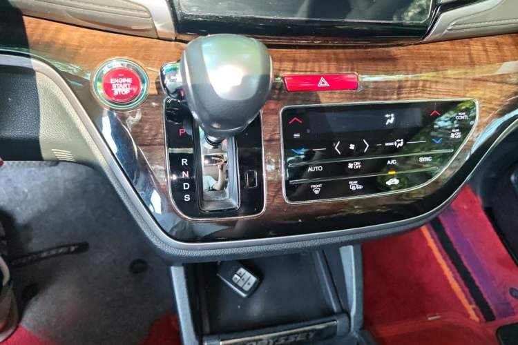 Used Honda Odyssey 2015 2.4L Prestige Edition Gear Lever