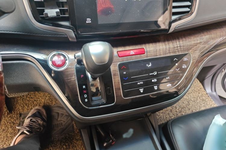 Used Honda Odyssey 2015 2.4L Smart Edition Gear Lever