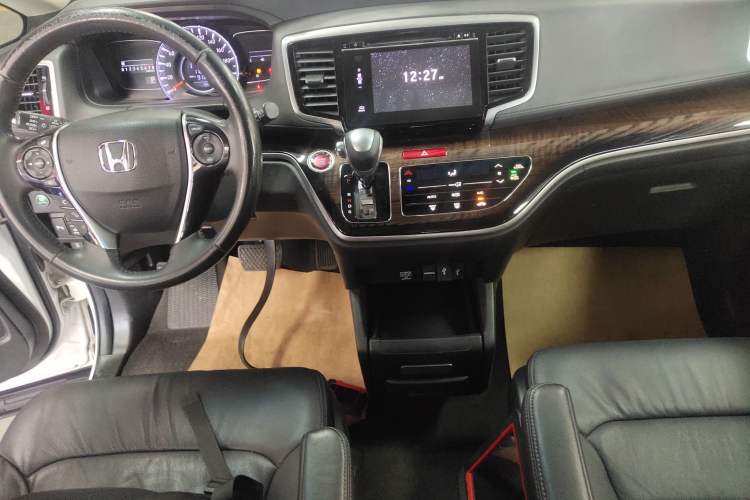 Used Honda Odyssey 2015 Updated Version 2.4L Smart Edition Gear Lever