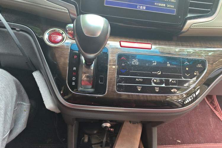 Used Honda Odyssey 2015 Updated Version 2.4L Smart Edition Gear Lever