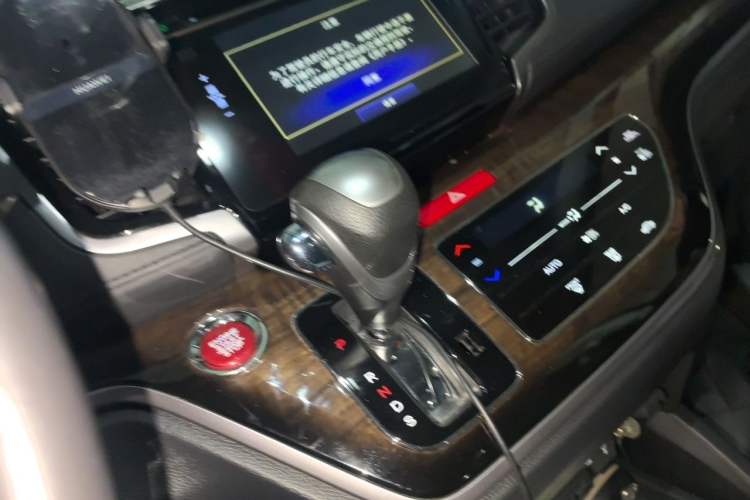 Used Honda Odyssey 2015 Updated Version 2.4L Smart Edition Gear Lever